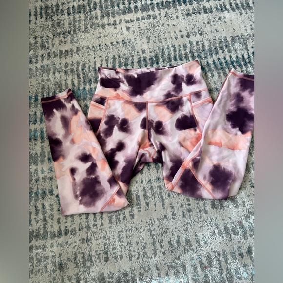 Old Navy Pants - Women’s Old Navy Active Leggings. Size Large